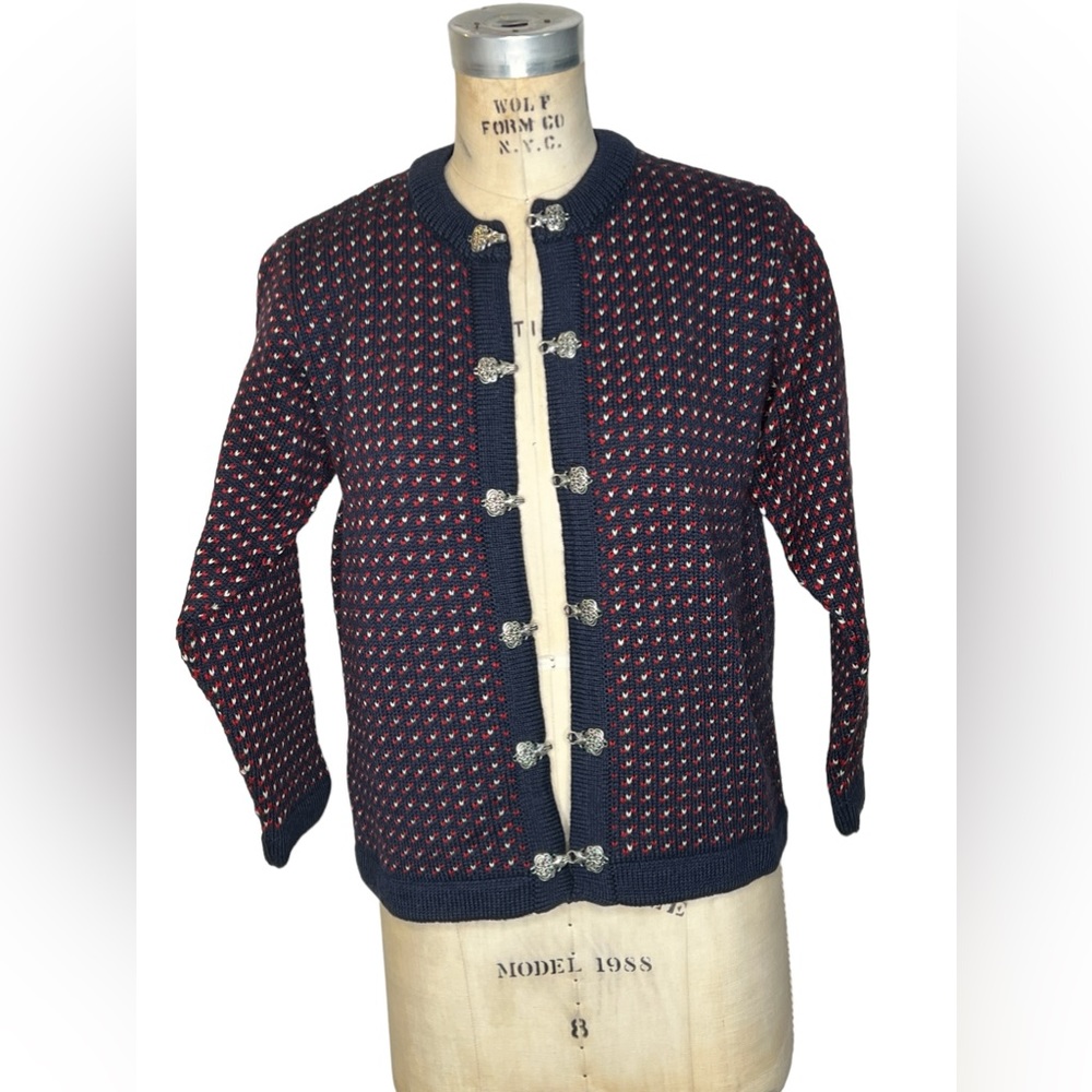 Skjæveland S wool blue and red cardigan